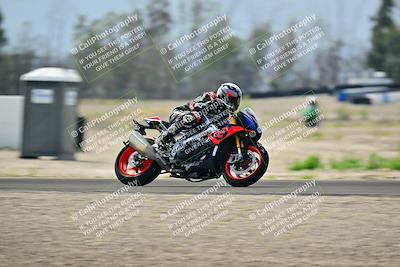 media/Apr-18-2025-TrackDaz (Fri) [[45f5874c44]]/B Group/Session 2 (Turn 7)/